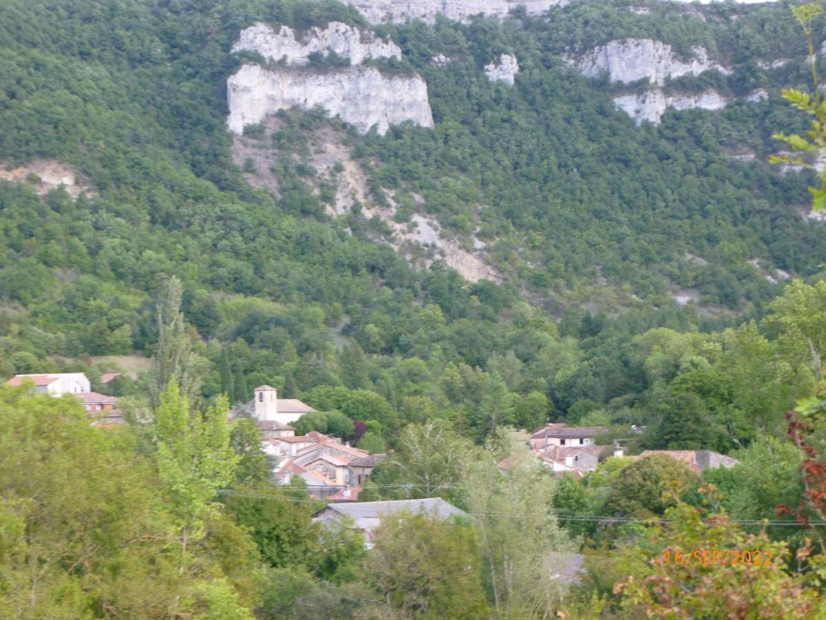 Maison De Village Saint-Paul-des-Fonts Exterior foto