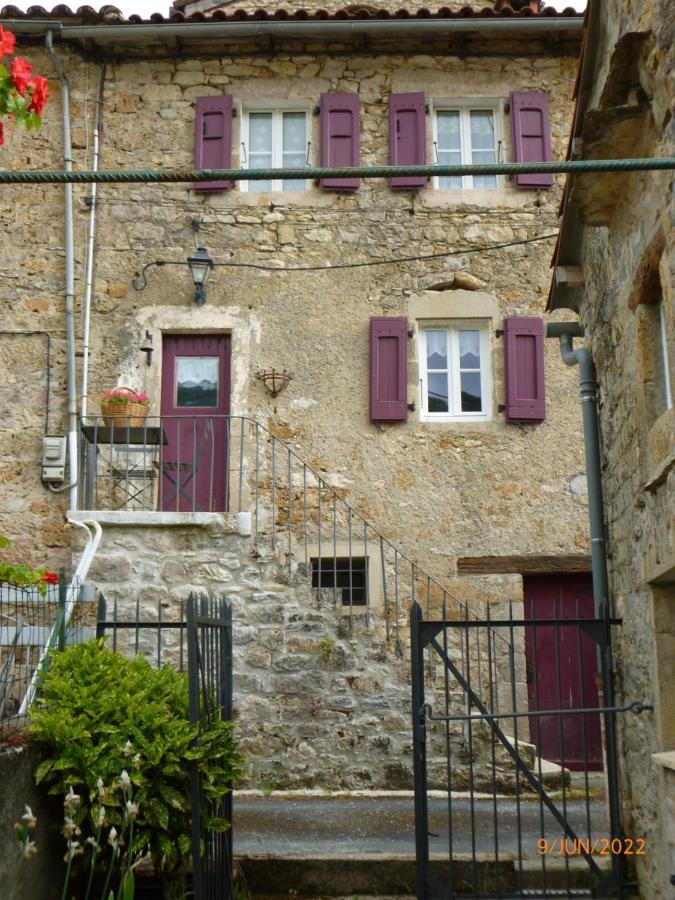 Maison De Village Saint-Paul-des-Fonts Exterior foto