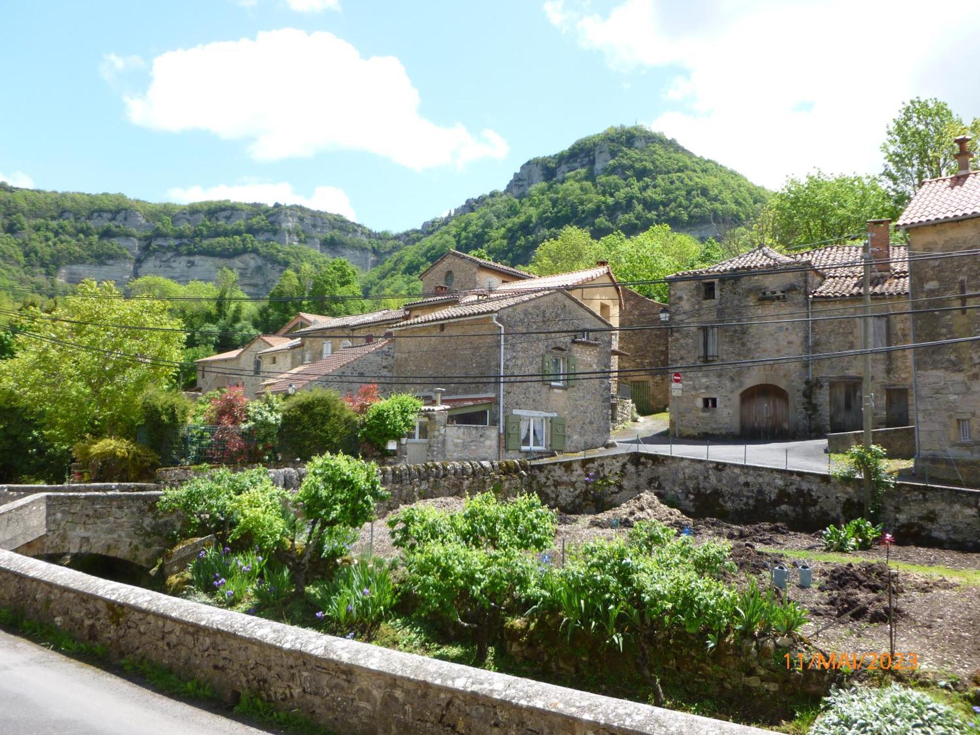 Maison De Village Saint-Paul-des-Fonts Exterior foto